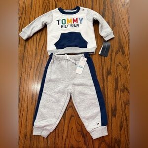 Tommy Hilfiger Baby Heather Color Block Crew Neck Sweatsuit Jogger Set 6-9M NWT